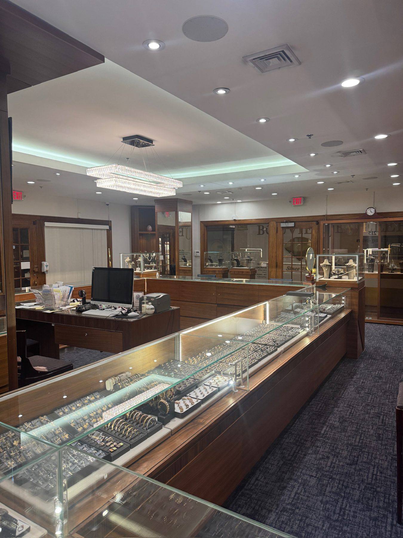 The Homsy Jewelers shop in Downtown Boston, where estate and gold pieces are evaluated on the spot
